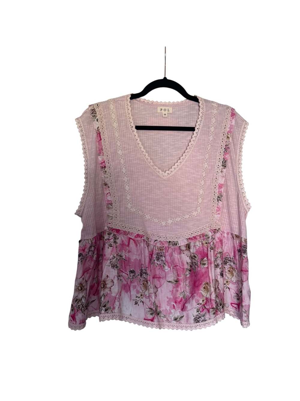 POL Floral Patch Ruffled Sleeveless V-Neck Top M